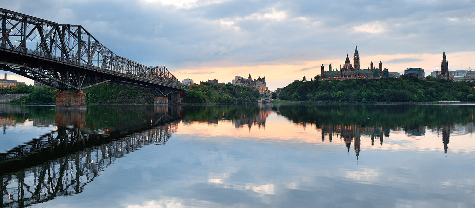 Slideshow Image - Ottawa, Ontario Skyline